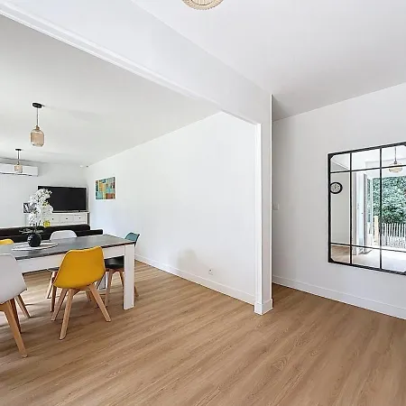 Maison Proche Plages Et Commerces Villa *