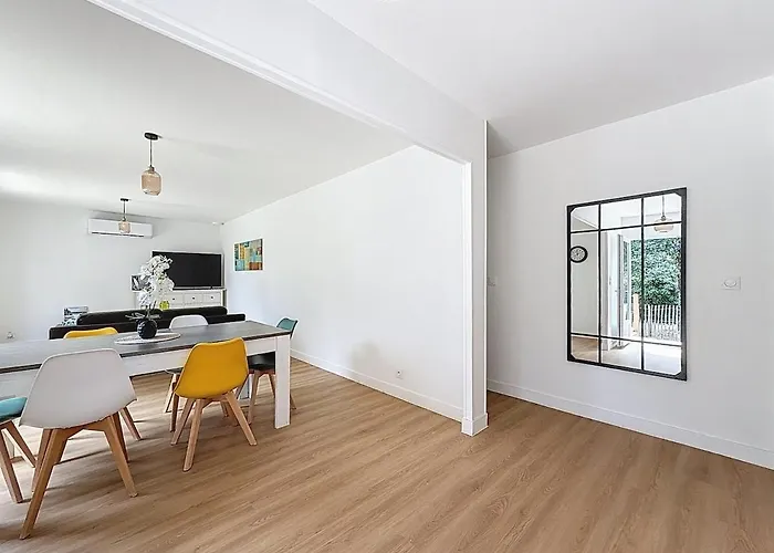 Maison Proche Plages Et Commerces Villa *